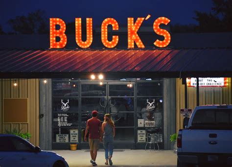 Bucks backyard - Image Gallery - Buck's Backyard